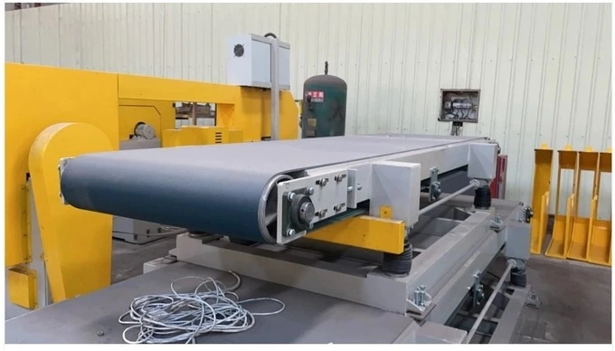 Thin Slab Band Saw Machine Conveyor Belt Thin Slab Band Saw Machine Conveyor Belt